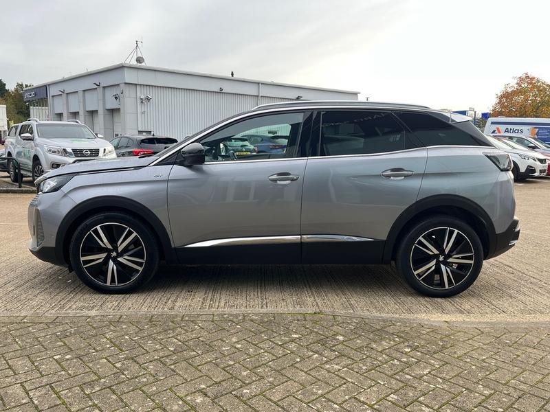 Used Peugeot 3008 2021 for sale - 76500701: Photo 6