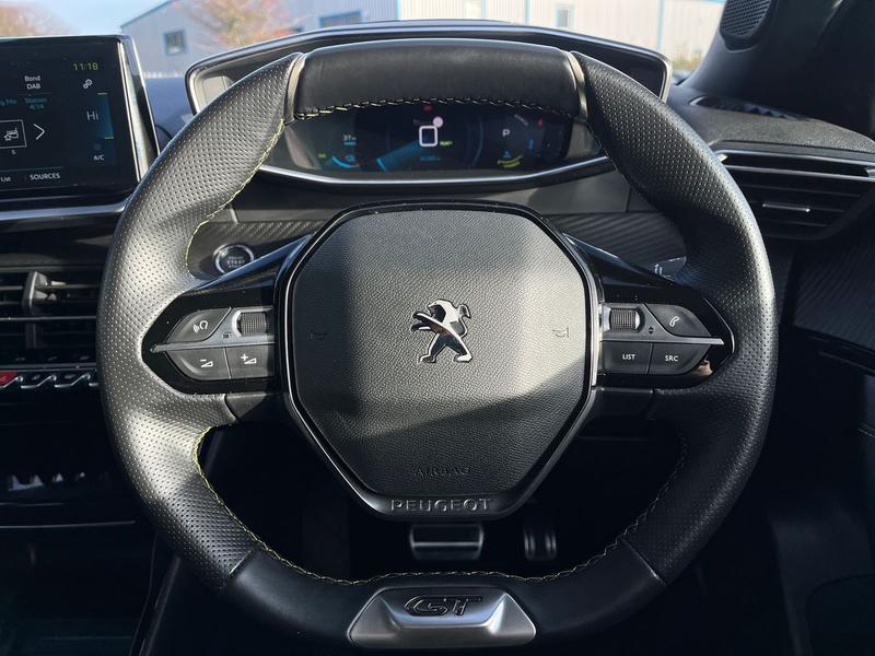 Used Peugeot 2008 2023 for sale - 77006027: Photo 13