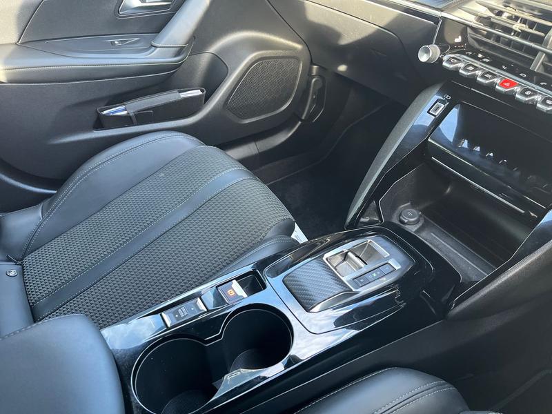 Used Peugeot 2008 2023 for sale - 77006027: Photo 26