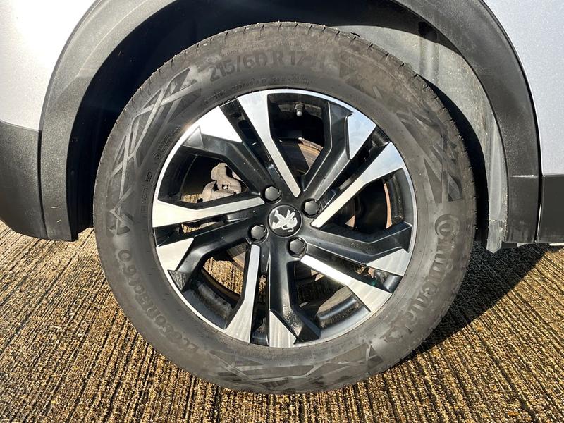 Used Peugeot 2008 2023 for sale - 77006027: Photo 9