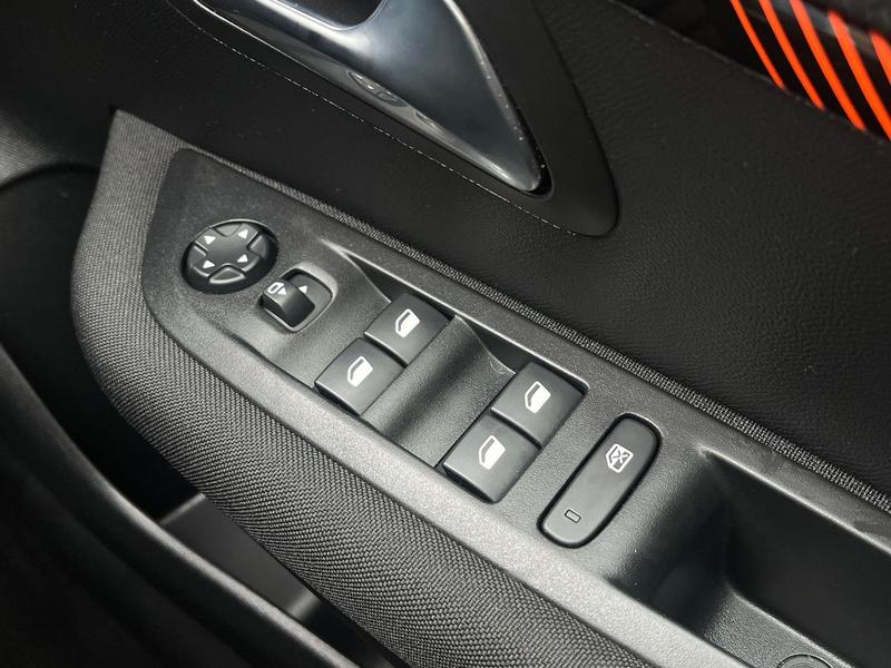 Used Peugeot 208 2022 for sale - 76302748: Photo 25