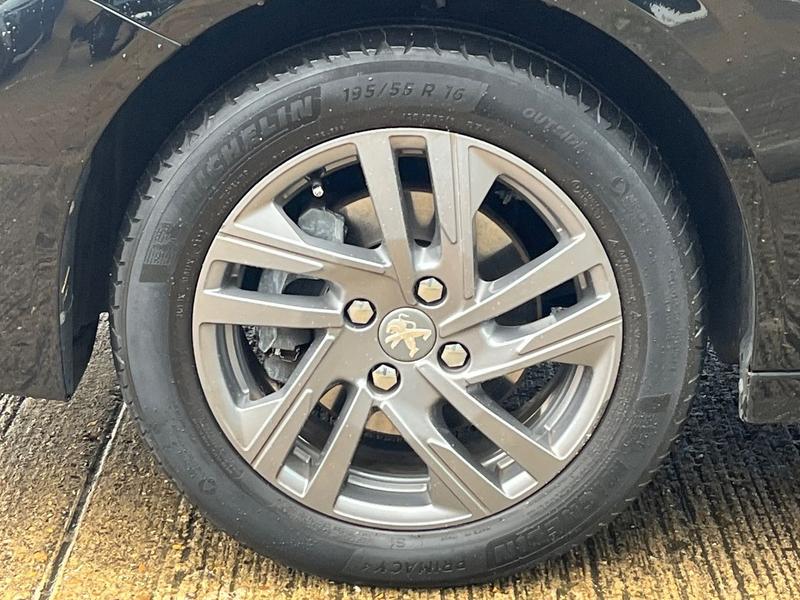 Used Peugeot 208 2022 for sale - 76302748: Photo 9