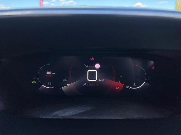 Used Peugeot 2008 2023 for sale - 76244860: Photo 14