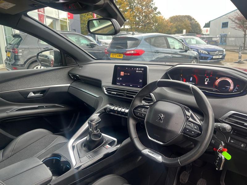 Used Peugeot 3008 2020 for sale - 76302793: Photo 10