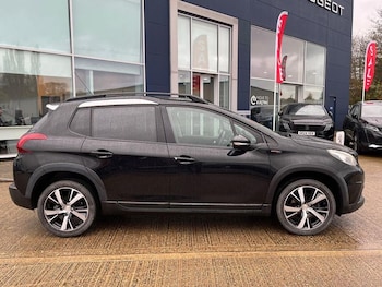 Used Peugeot 2008 2017 for sale - 76494578: Photo