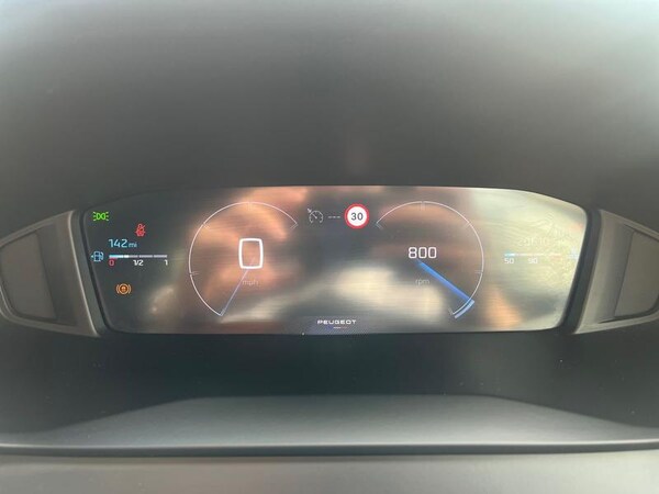Used Peugeot 2008 2023 for sale - 76266153: Photo 14