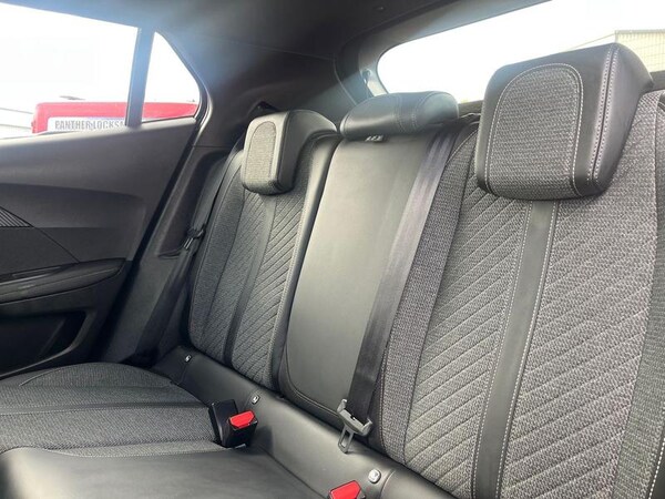 Used Peugeot 2008 2023 for sale - 76266153: Photo 17