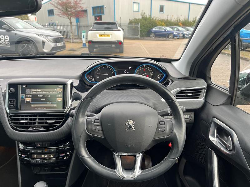 Used Peugeot 2008 2016 for sale - 76488604: Photo 12