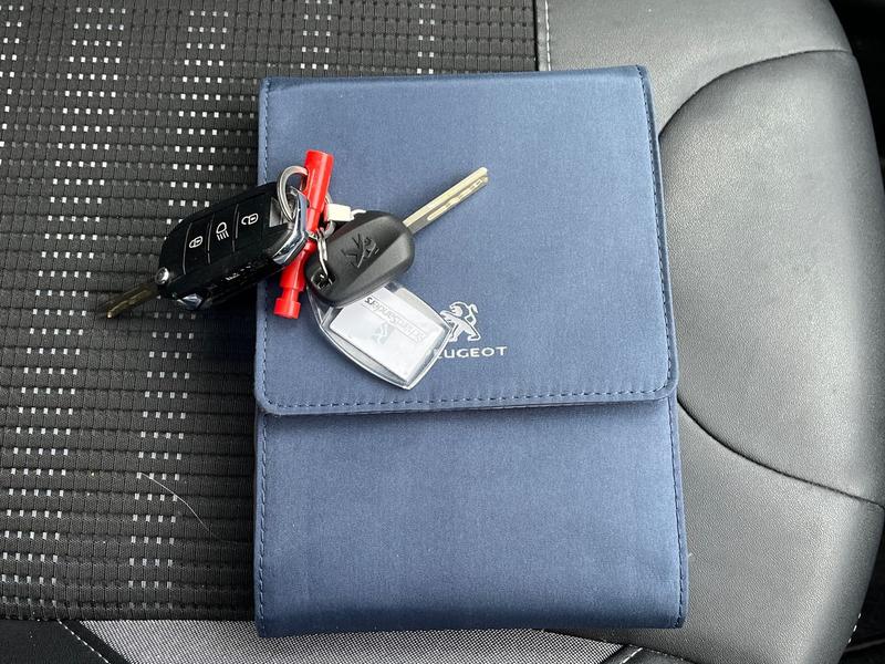 Used Peugeot 2008 2016 for sale - 76488604: Photo 28