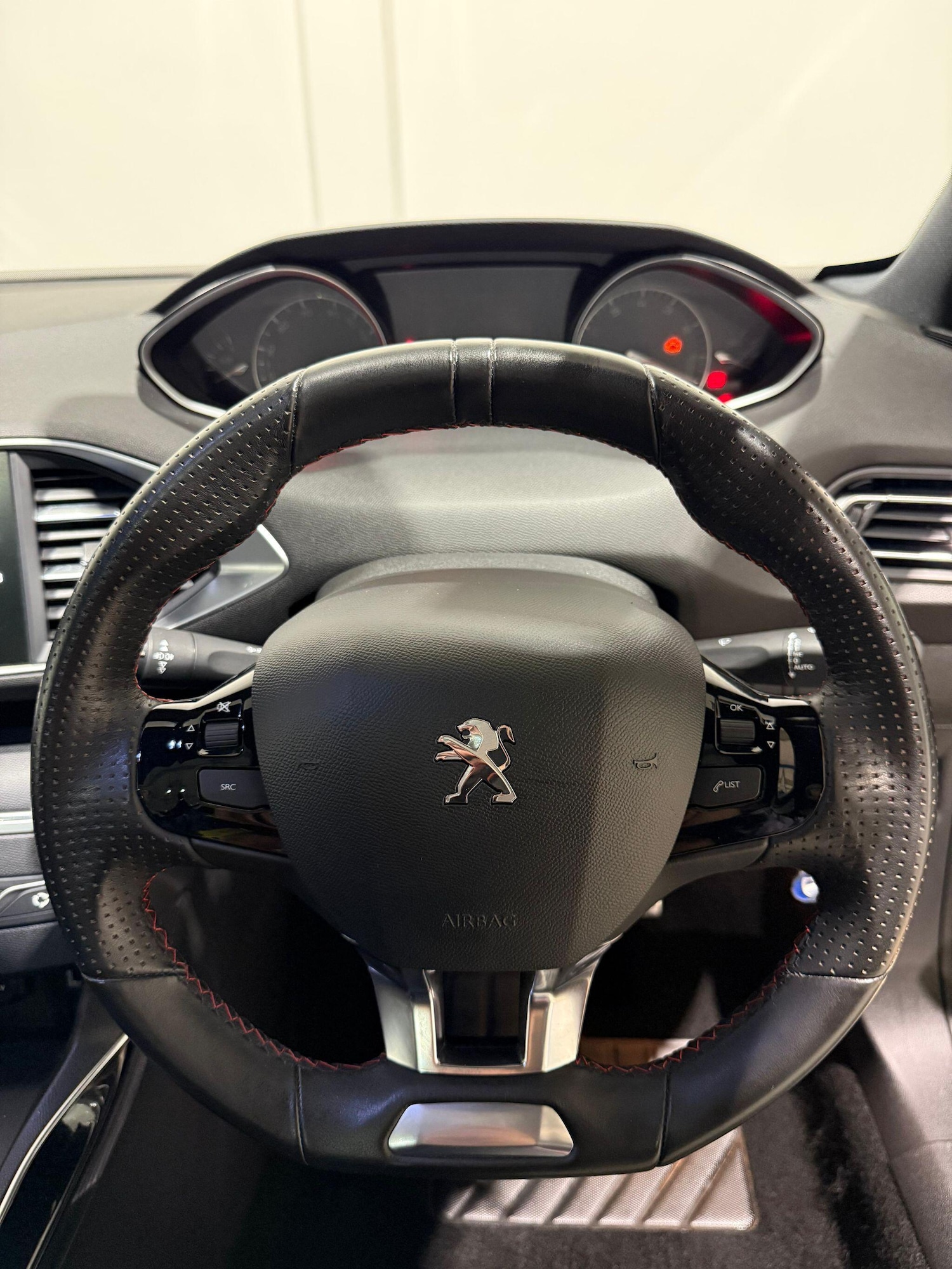 Used Peugeot 308 2020 for sale - 78116081: Photo 42