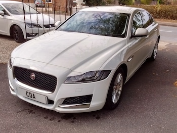 Used Jaguar XF 2017 for sale - 75822863: Photo