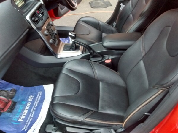Used Volvo V40 Cross Country 2015 for sale - 75661986: Photo 15