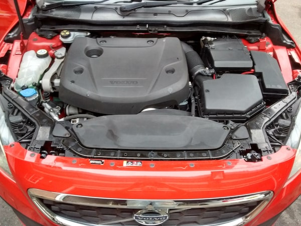 Used Volvo V40 Cross Country 2015 for sale - 75661986: Photo 21