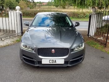 Used Jaguar XE 2015 for sale - 79775733: Photo