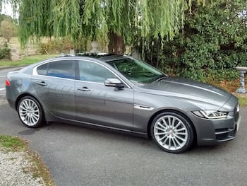 Used Jaguar XE 2015 for sale - 79775733: Photo