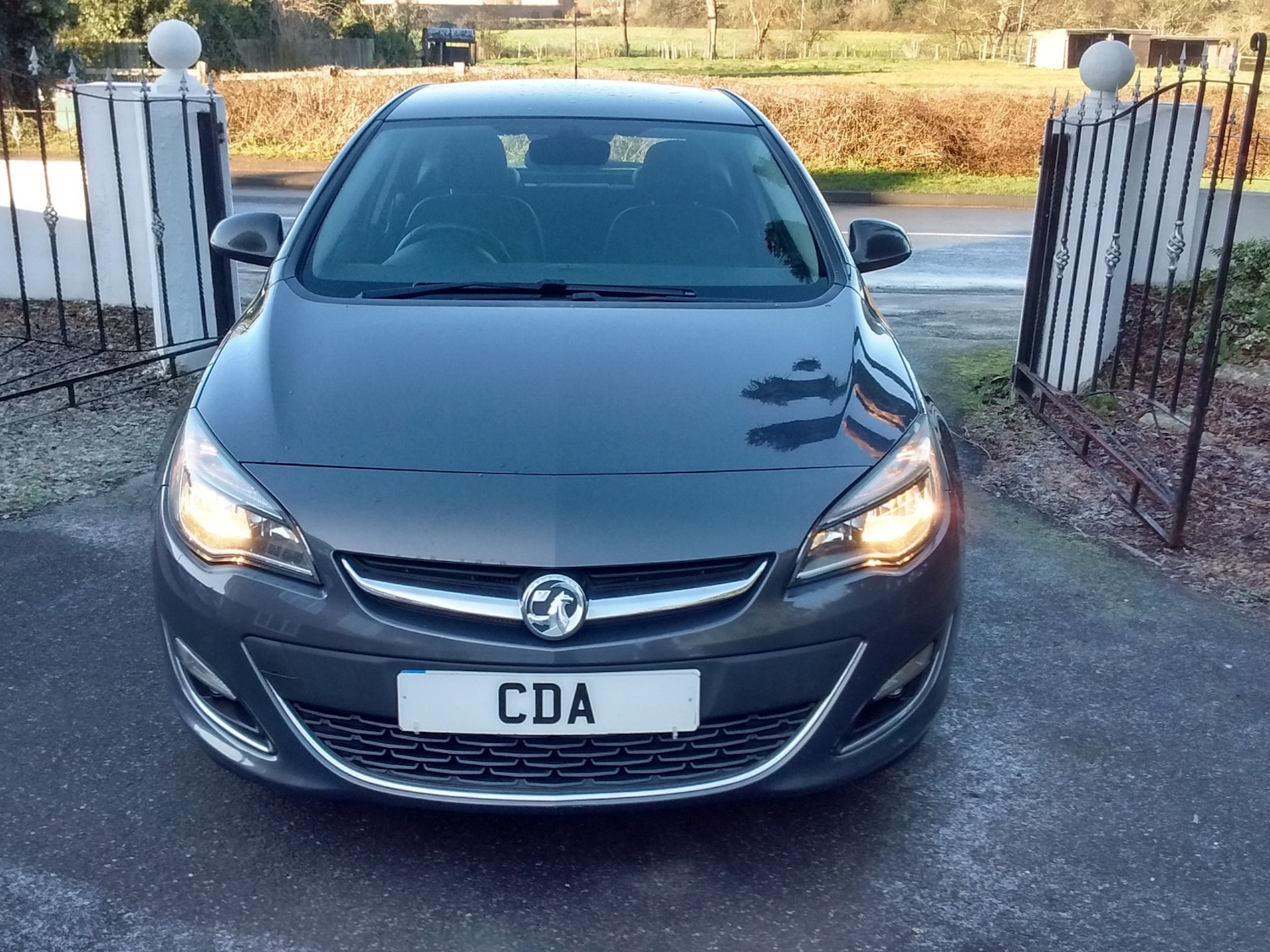 Used Vauxhall Astra 2014 for sale - 77086596: Photo 2