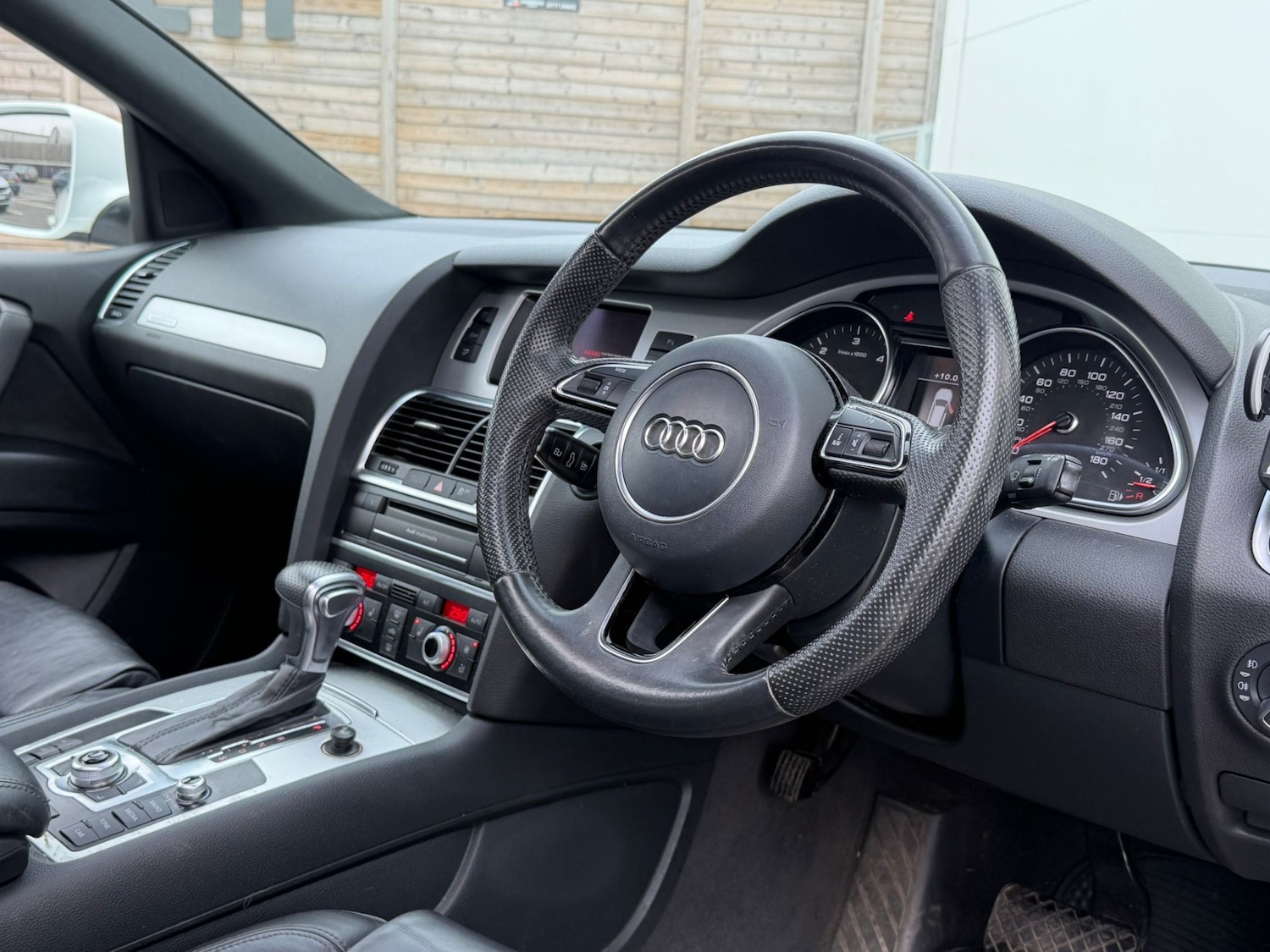 Used Audi Q7 2013 for sale - 77980000: Photo 5