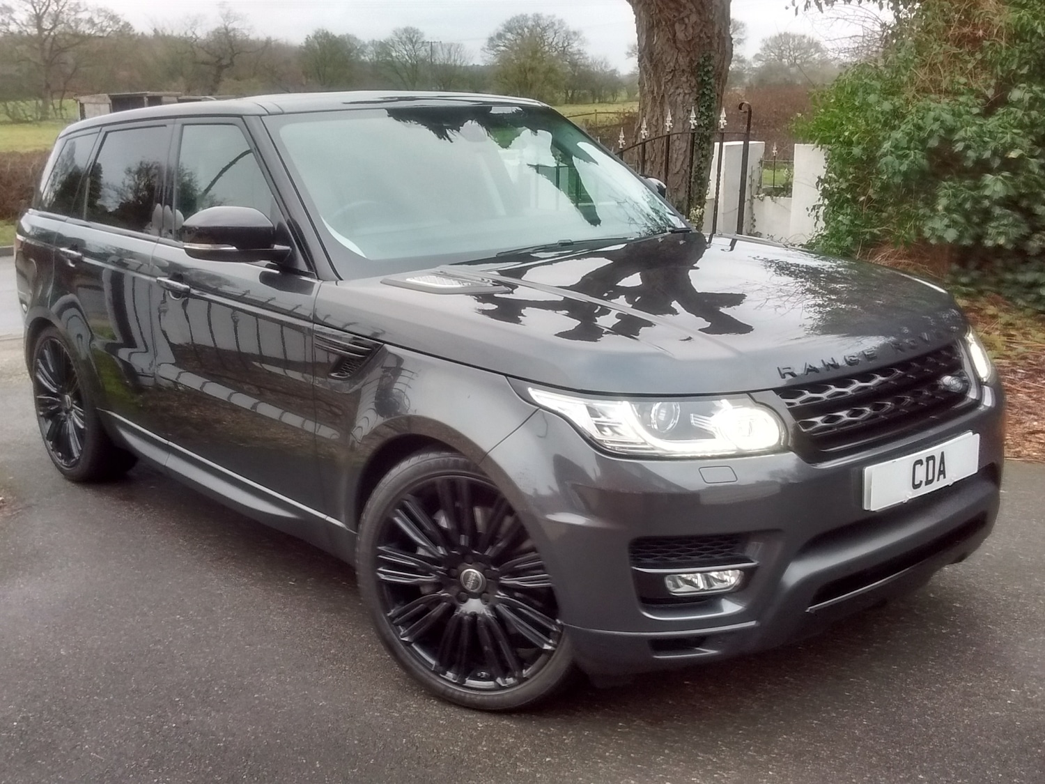 Used Land Rover Range Rover Sport 2017 for sale - 77196493: Photo 1
