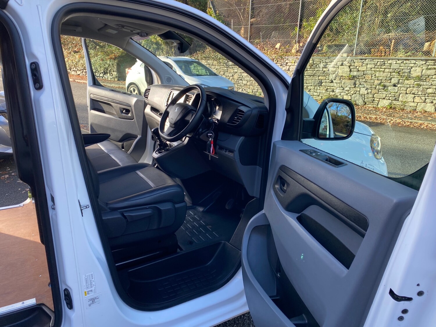 Used Peugeot Expert 2021 for sale - 76566426: Photo 14