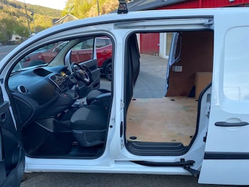 Used Nissan NV250 2021 for sale - 78353627: Photo