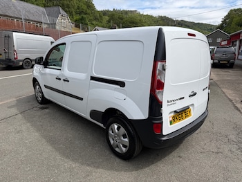 Used Renault Kangoo 2018 for sale - 78938308: Photo