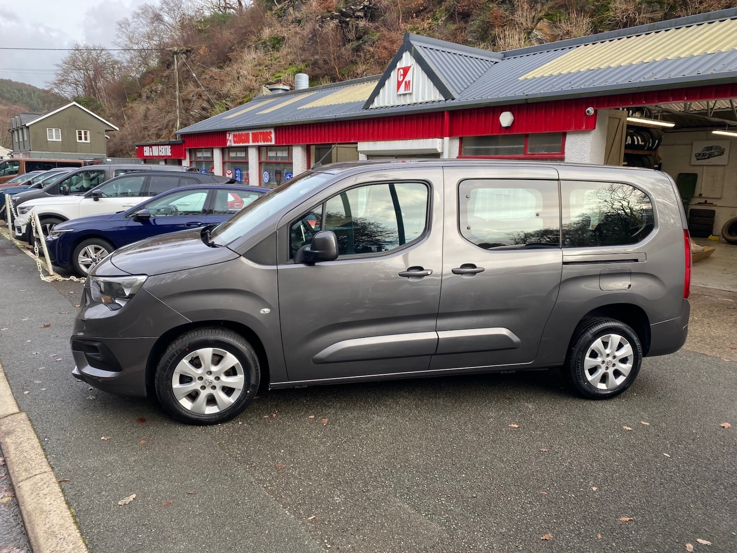 Used Vauxhall Combo Life 2020 for sale - 76809284: Photo 2