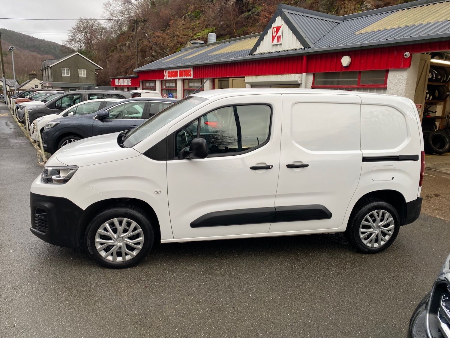 Used Citroen Berlingo 2020 for sale - 77545930: Photo 2