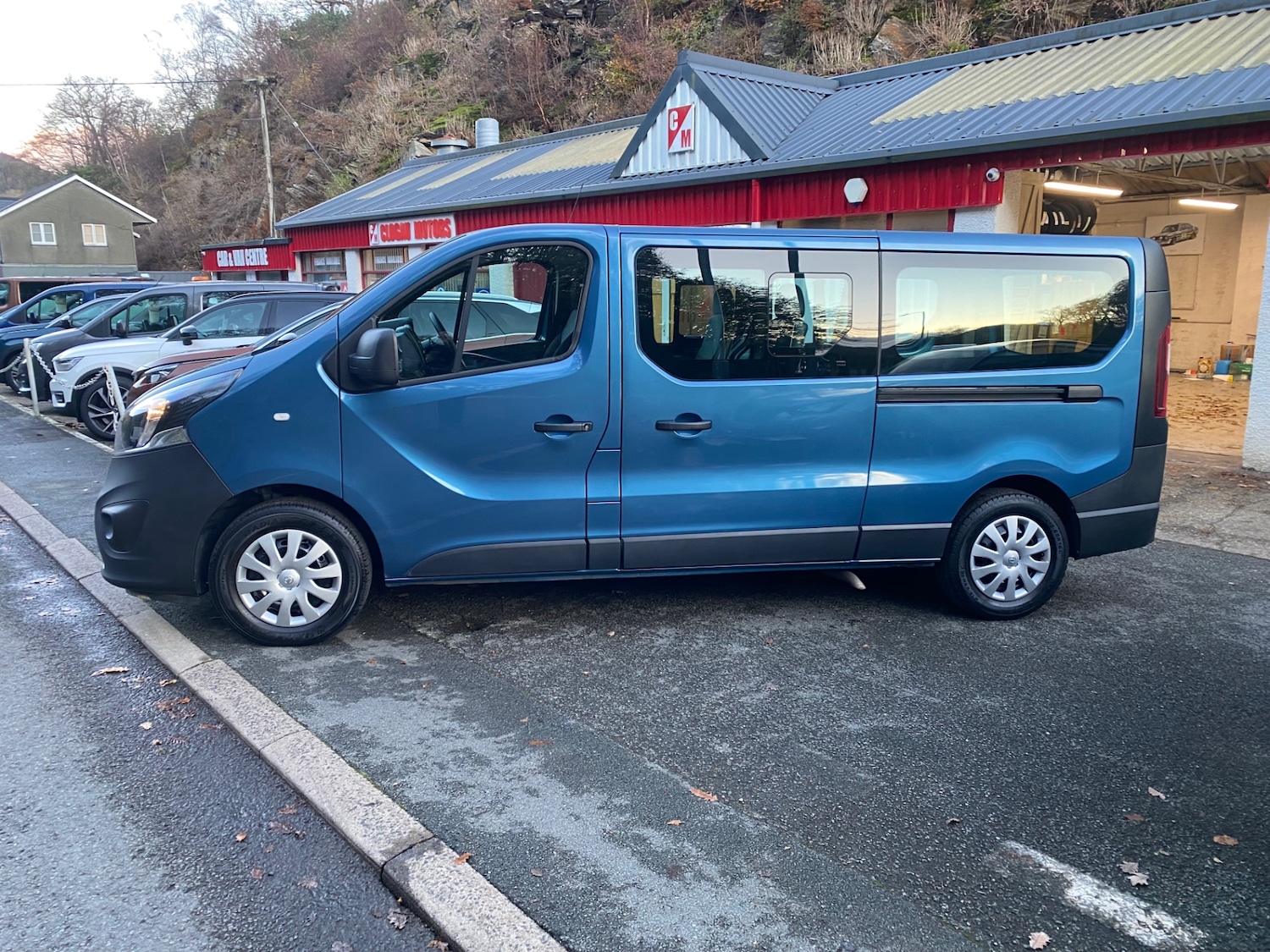 Used Vauxhall Vivaro 2019 for sale - 76627305: Photo 2