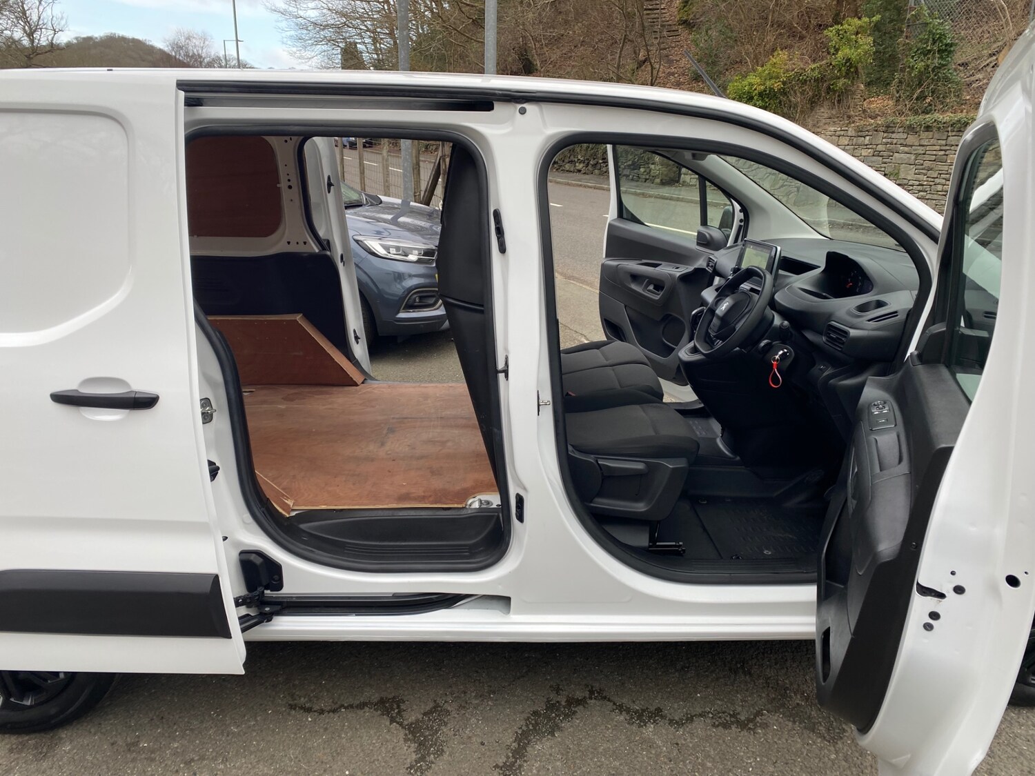 Used Peugeot Partner 2020 for sale - 77877835: Photo 12