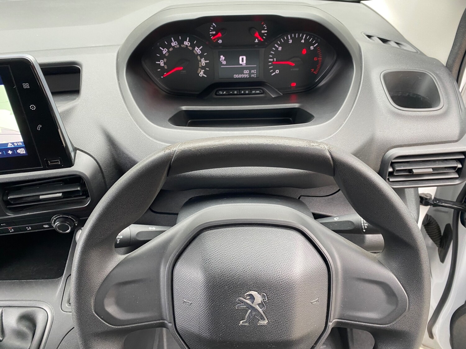 Used Peugeot Partner 2020 for sale - 77877835: Photo 15