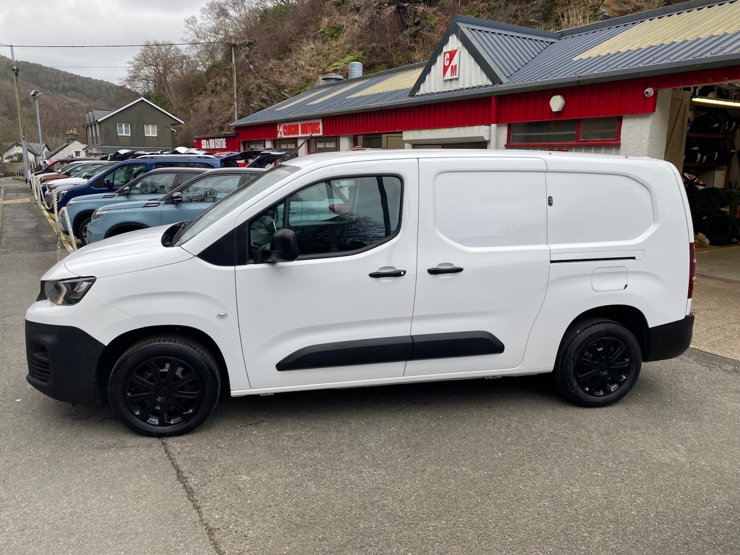 Used Peugeot Partner 2020 for sale - 77877835: Photo 2