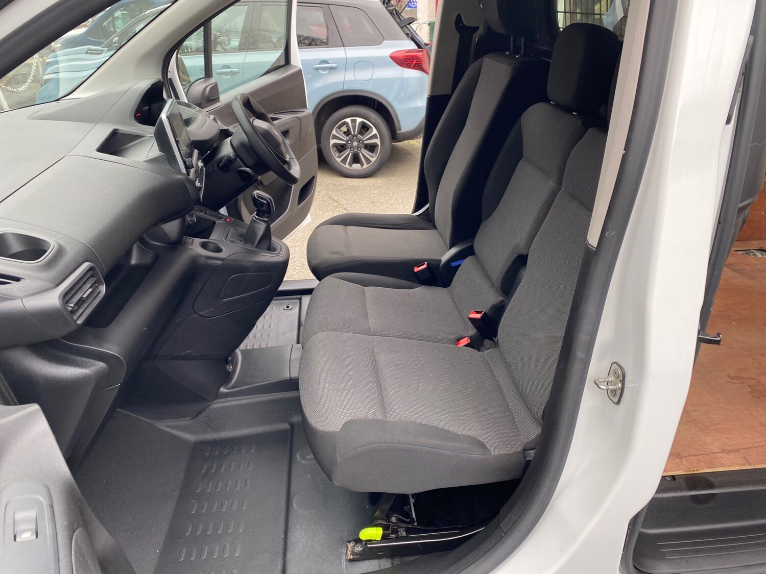 Used Peugeot Partner 2020 for sale - 77877835: Photo 9