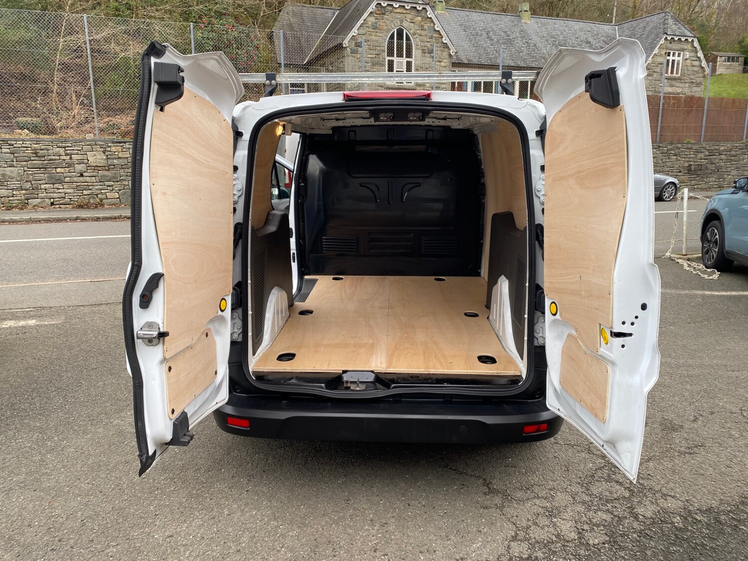 Used Ford Transit Connect 2019 for sale - 77877383: Photo 11