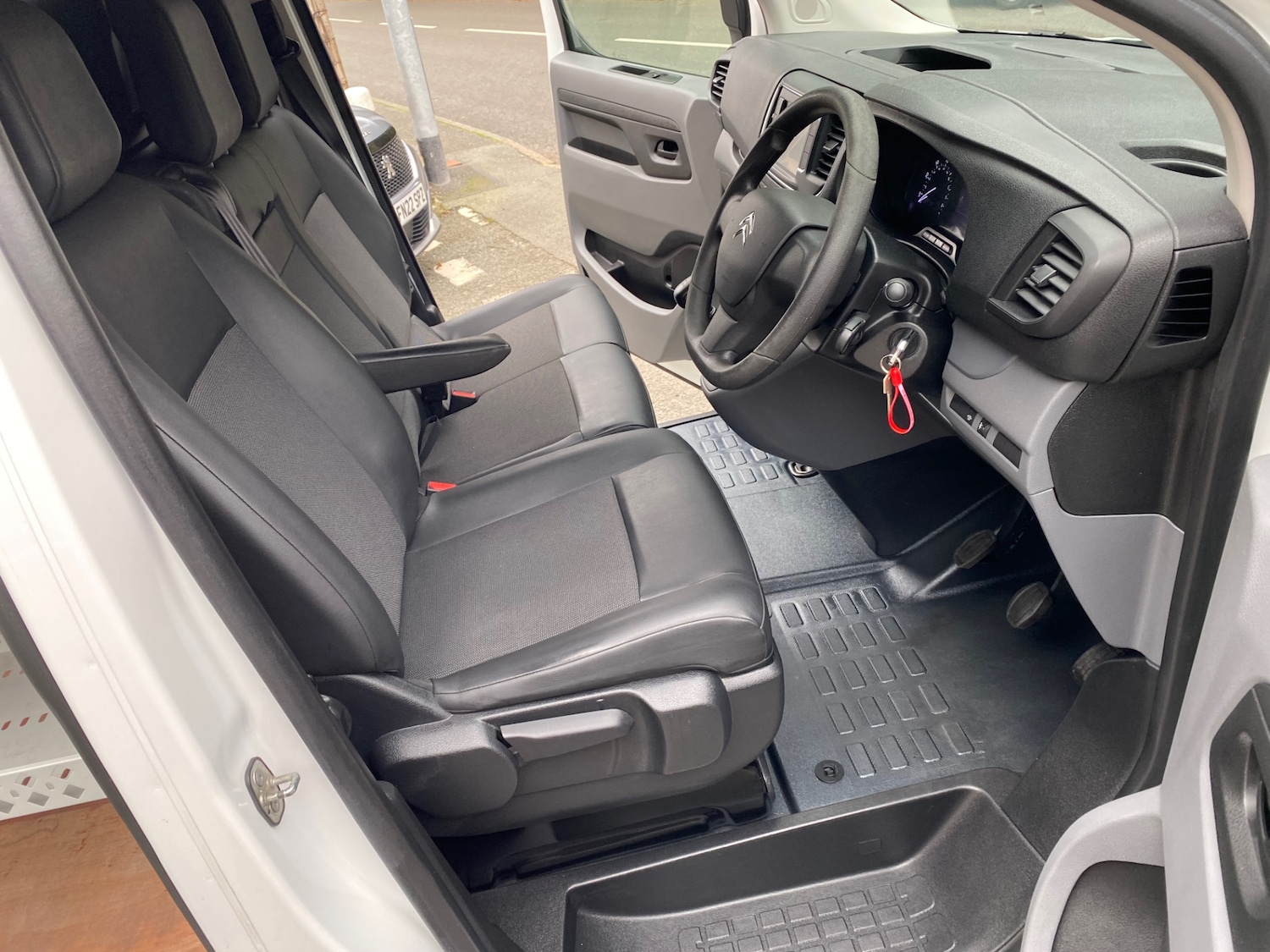 Used Citroen Dispatch 2020 for sale - 76220378: Photo 15