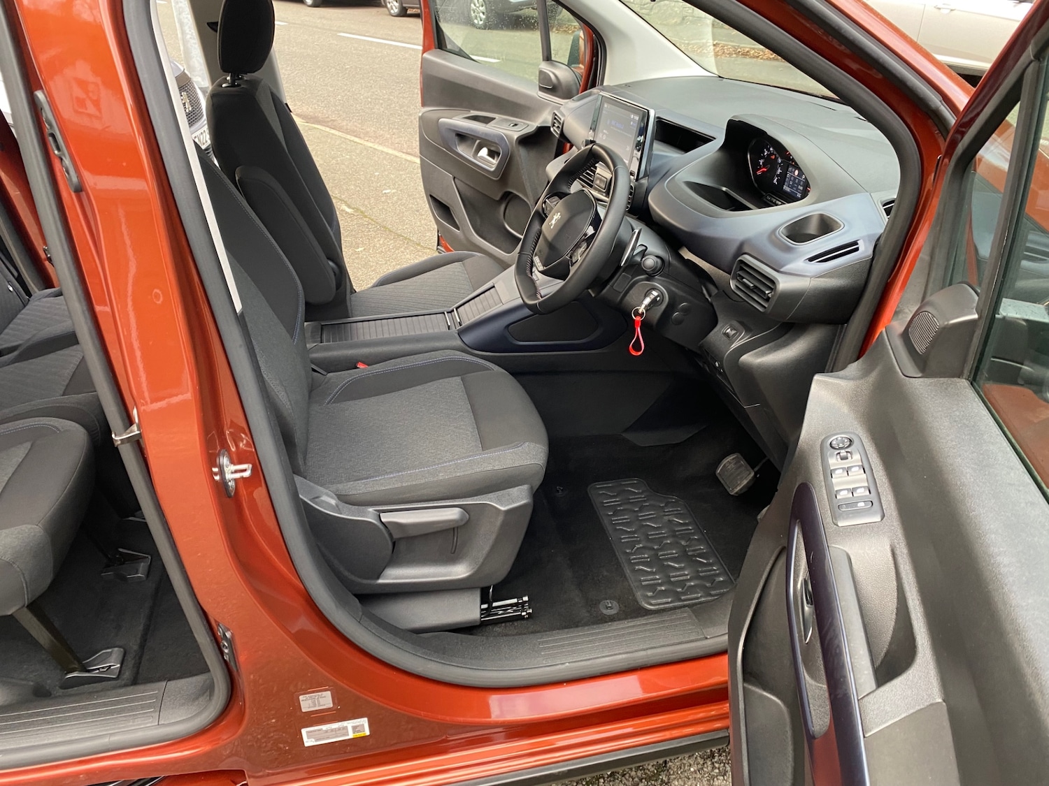 Used Peugeot Rifter 2020 for sale - 76908197: Photo 16