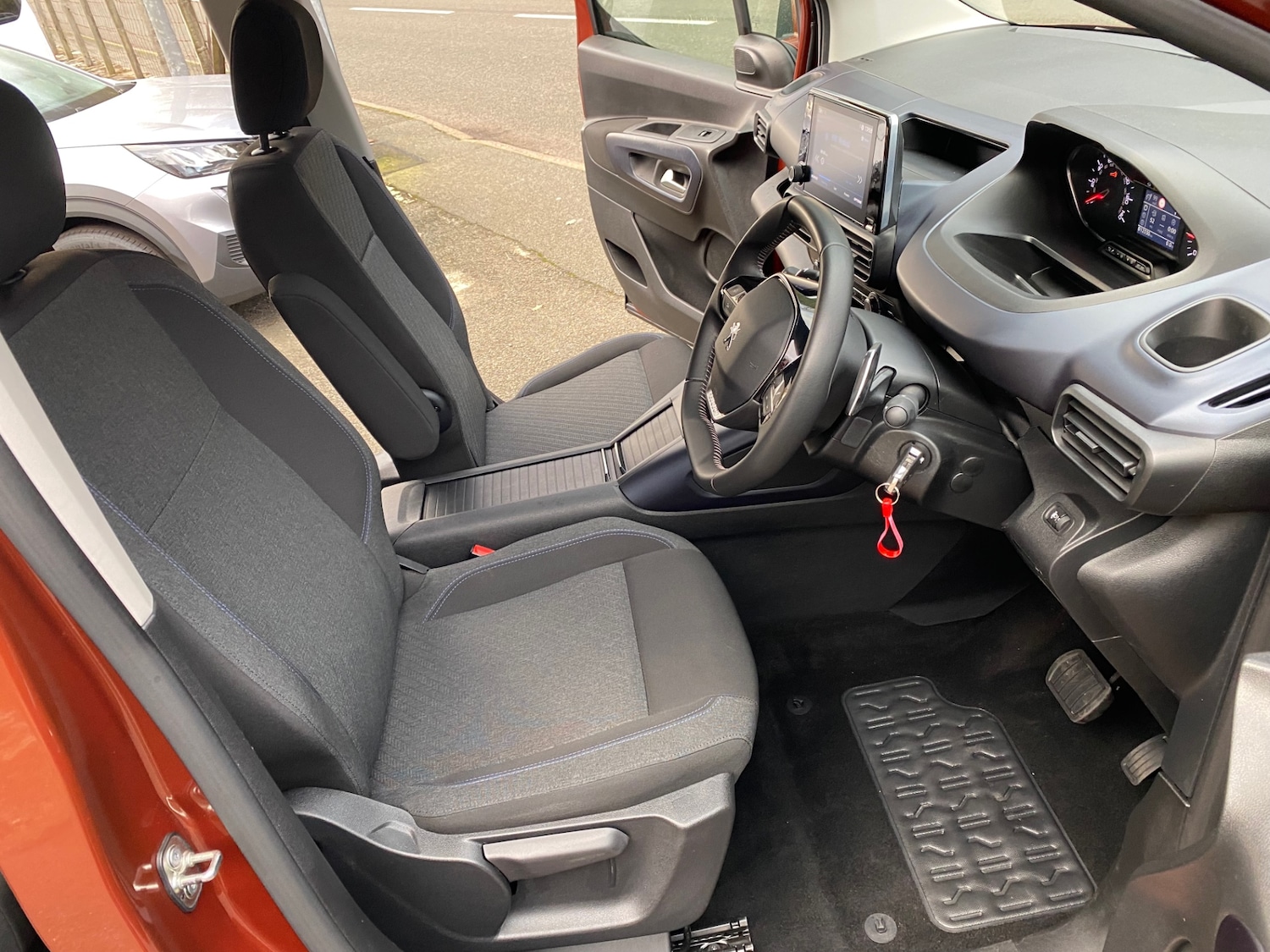 Used Peugeot Rifter 2020 for sale - 76908197: Photo 17