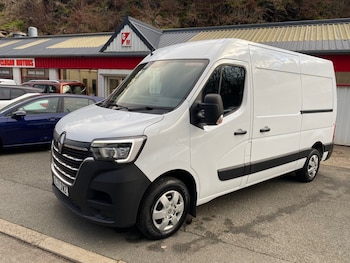 Renault Master feature image