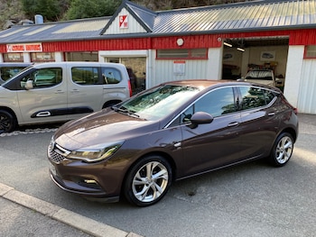 Vauxhall - Astra