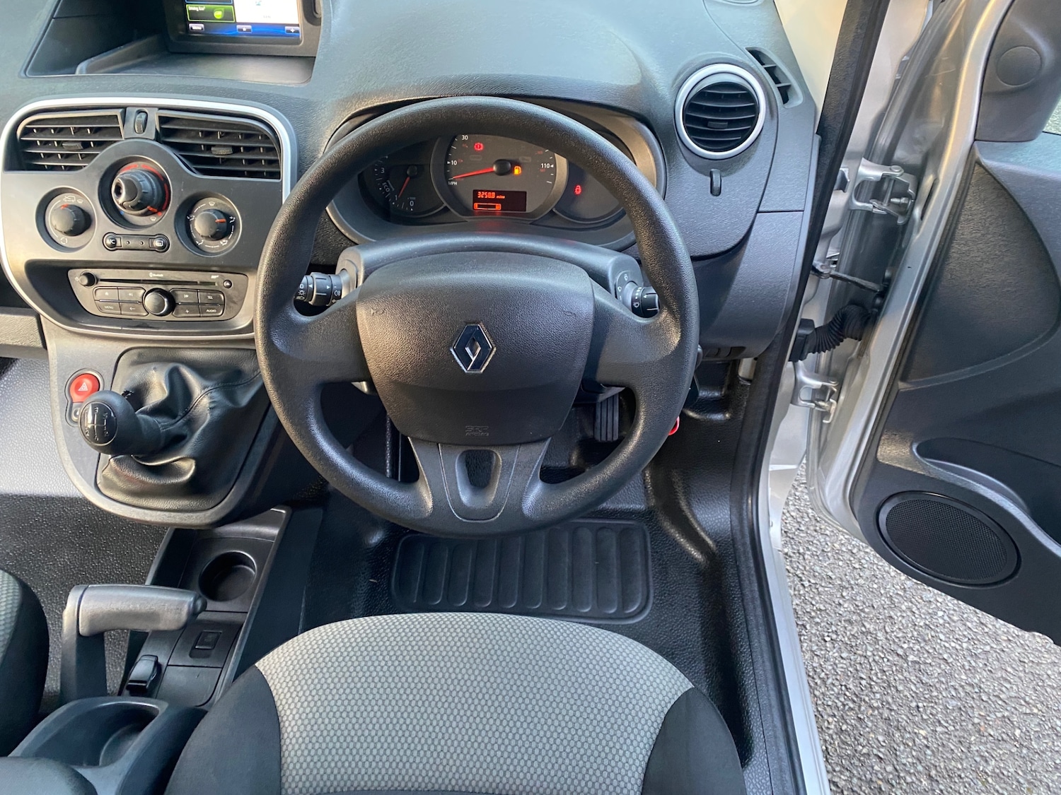 Used Renault Kangoo 2017 for sale - 73617036: Photo 16