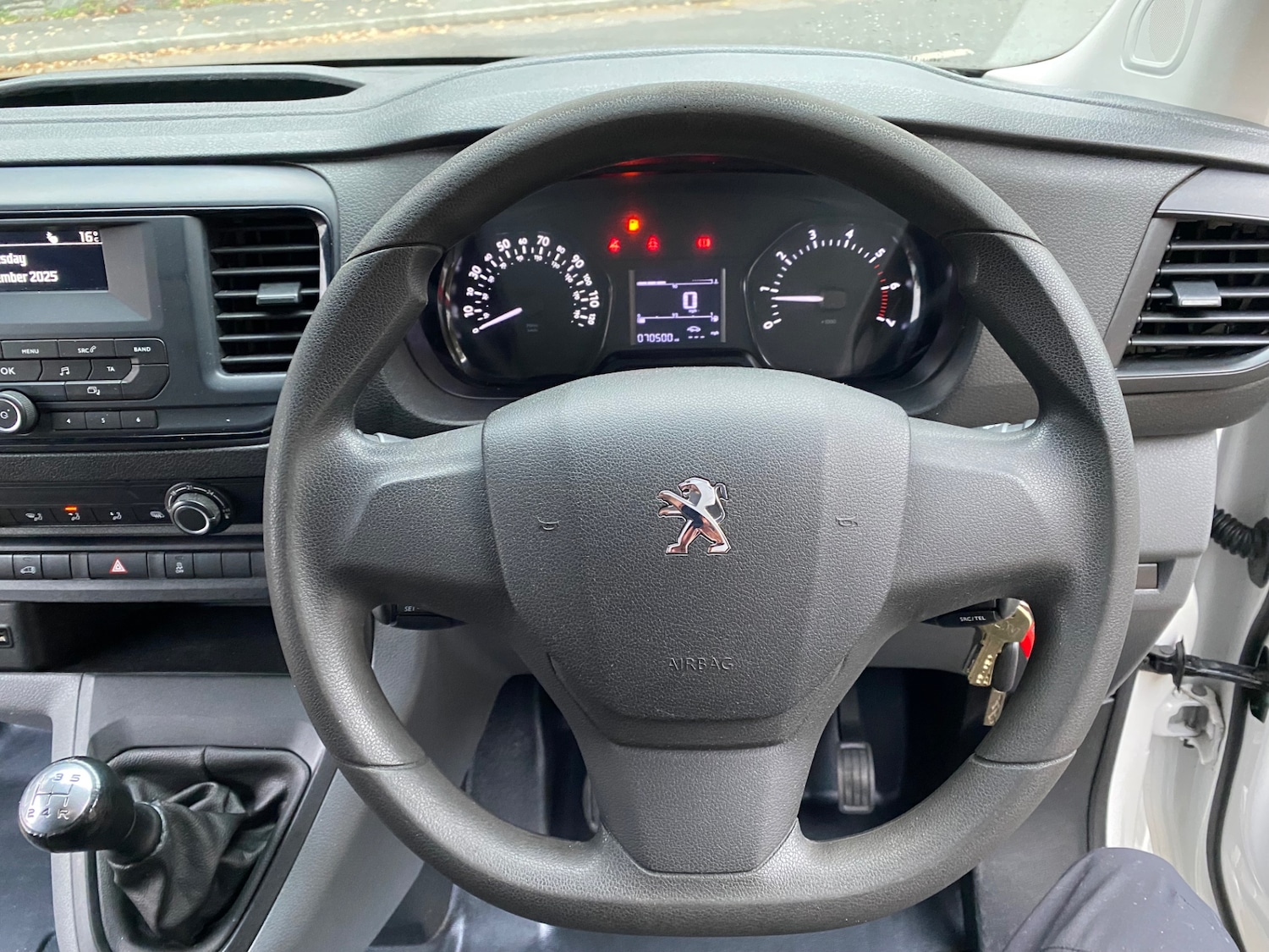 Used Peugeot Expert 2018 for sale - 76197246: Photo 17