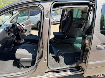 Used Peugeot Partner Tepee 2018 for sale - 79173636: Photo