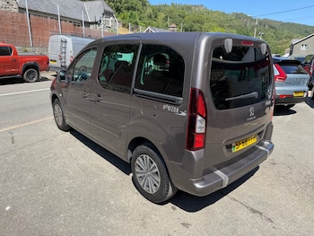 Used Peugeot Partner Tepee 2018 for sale - 79173636: Photo
