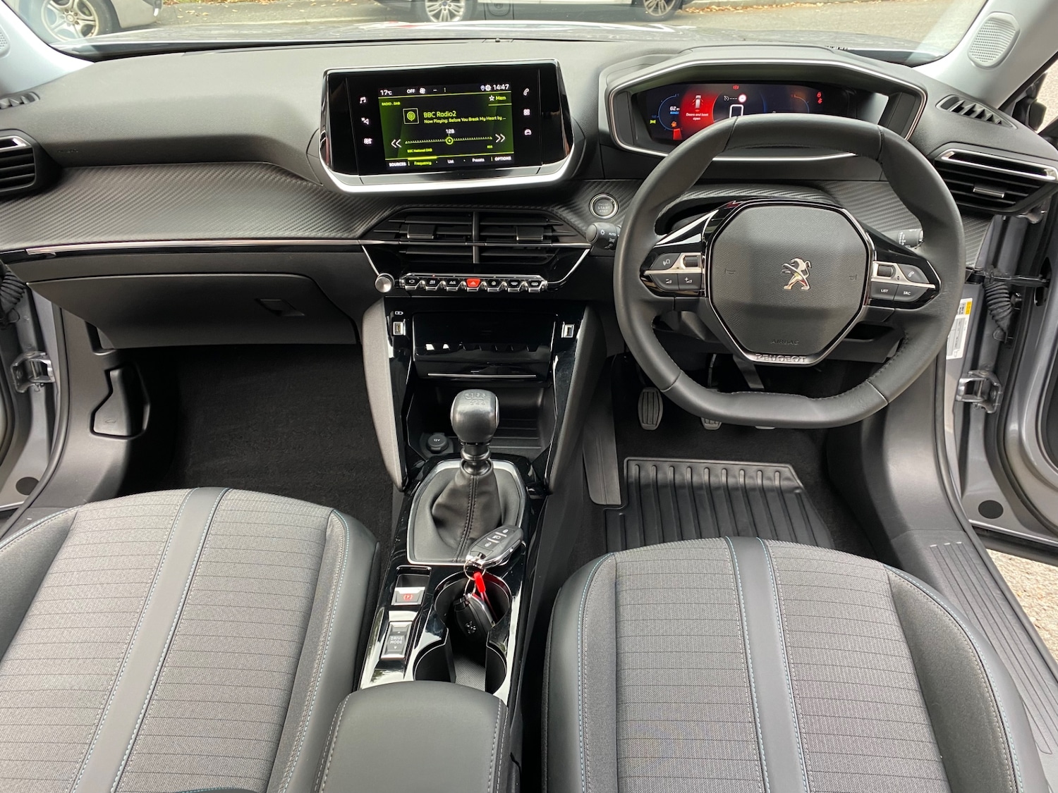 Used Peugeot 2008 2022 for sale - 76120391: Photo 13