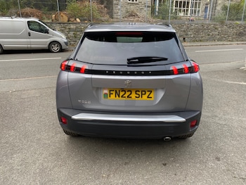 Used Peugeot 2008 2022 for sale - 76120391: Photo