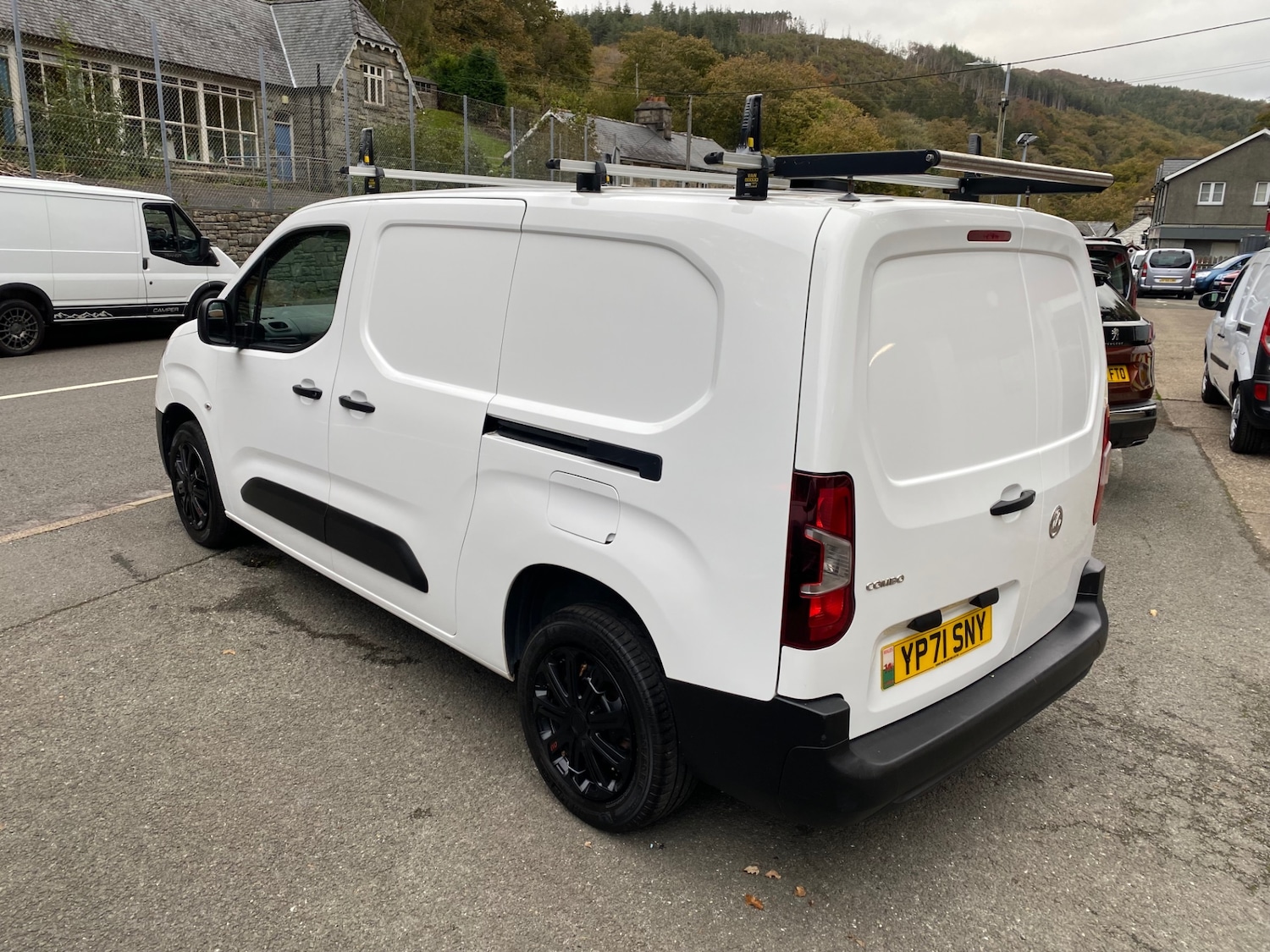 Used Vauxhall Combo 2021 for sale - 76220521: Photo 4