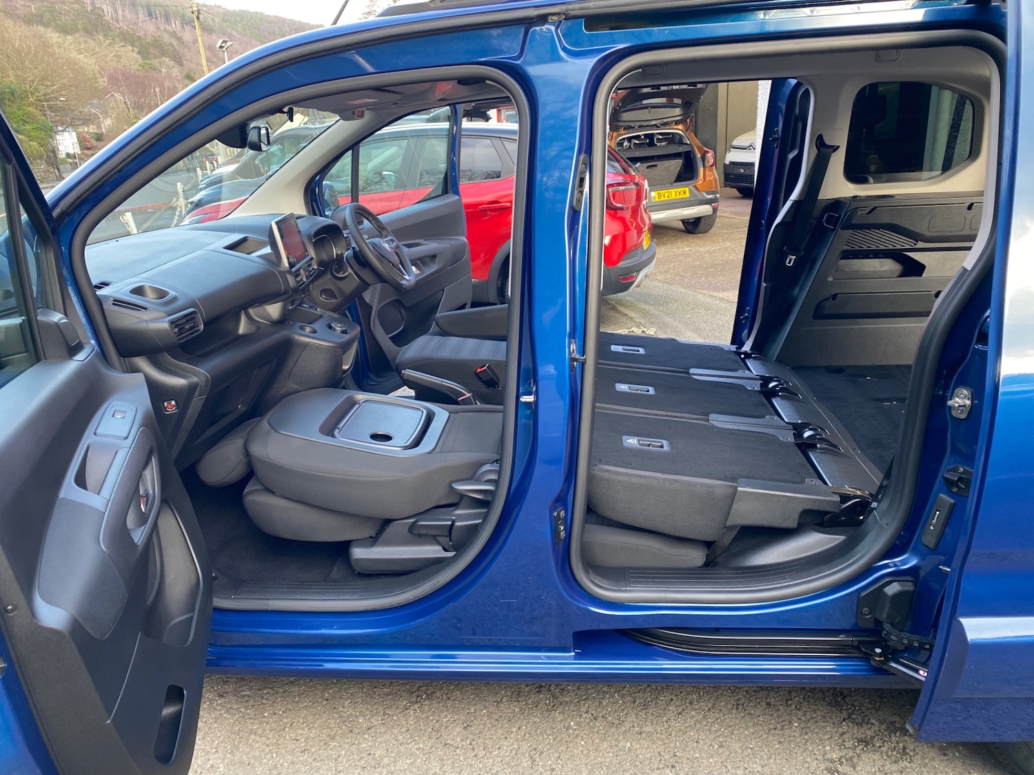 Used Vauxhall Combo Life 2020 for sale - 77668045: Photo 4