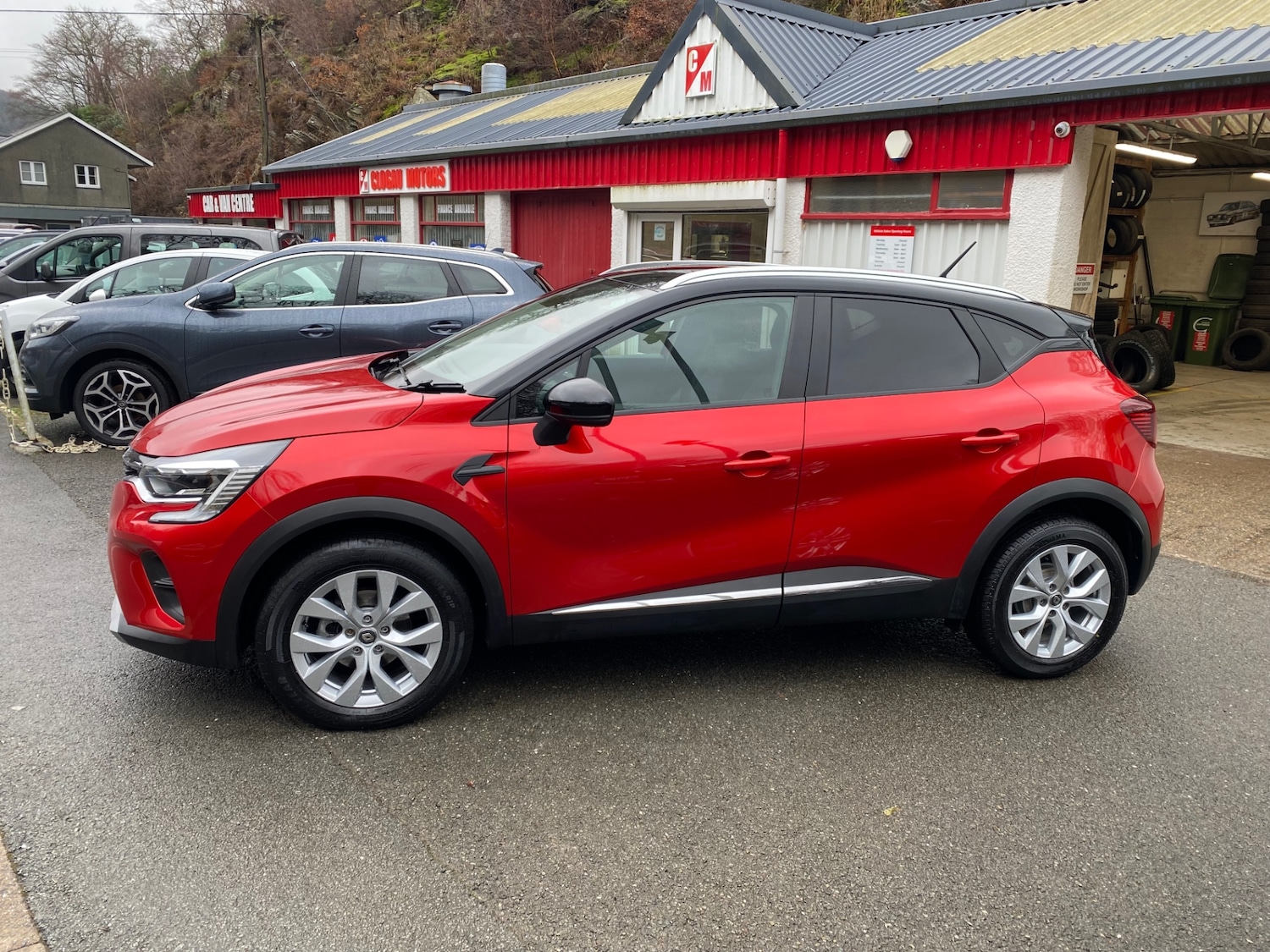 Used Renault Captur 2021 for sale - 77546113: Photo 2