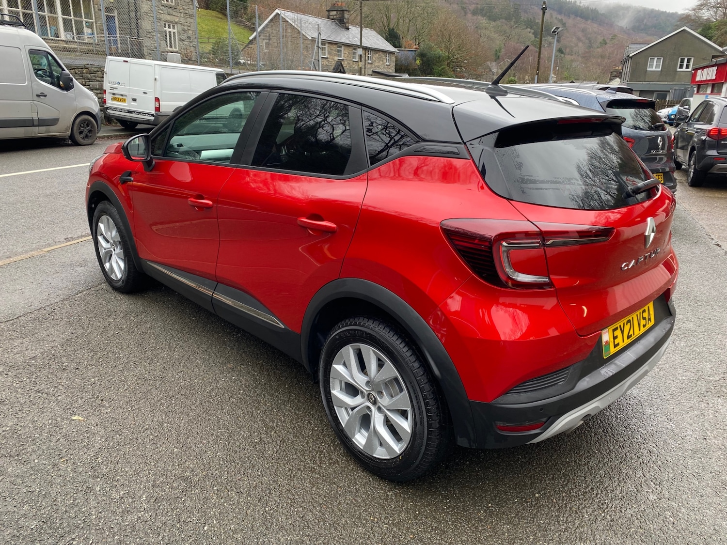 Used Renault Captur 2021 for sale - 77546113: Photo 3