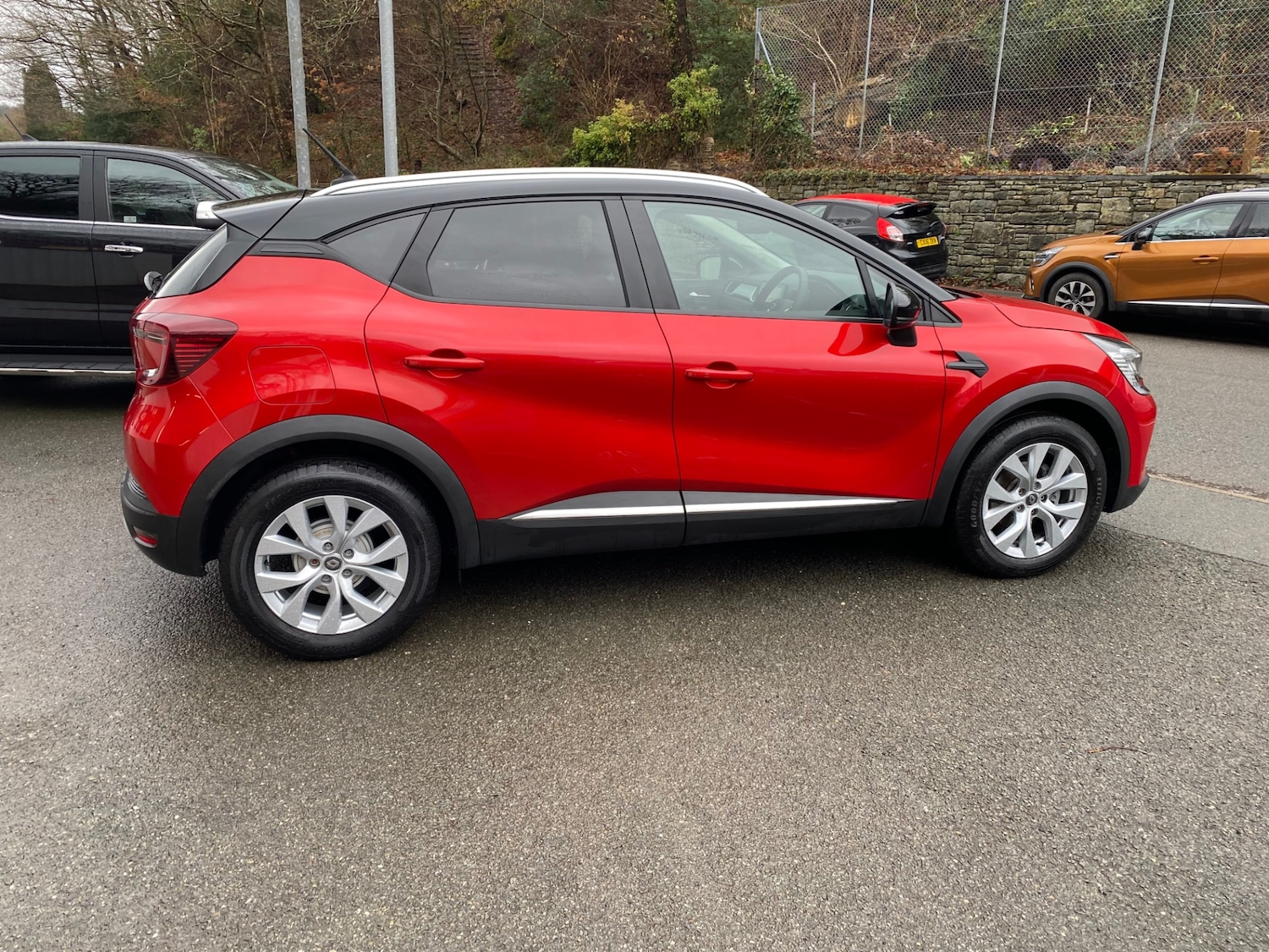 Used Renault Captur 2021 for sale - 77546113: Photo 6