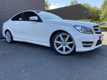 Used Mercedes-Benz C Class 2015 for sale - 79386232: Photo